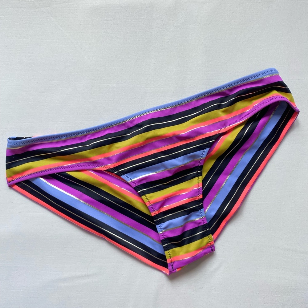 🩷Victoria's Secret Striped bikini bottoms purple